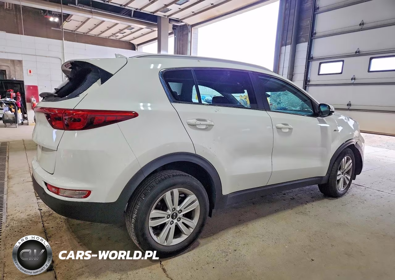 2018 Kia Sportage Lx VIN:KNDPMCAC7J7328392 - 3
