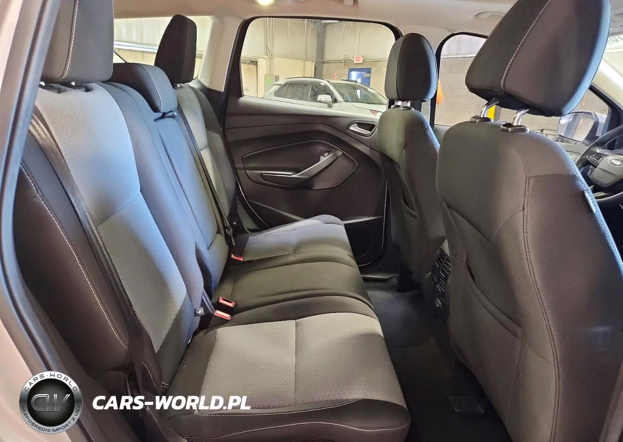 2017 Ford Escape Se VIN:1FMCU0G94HUA51684 - 10
