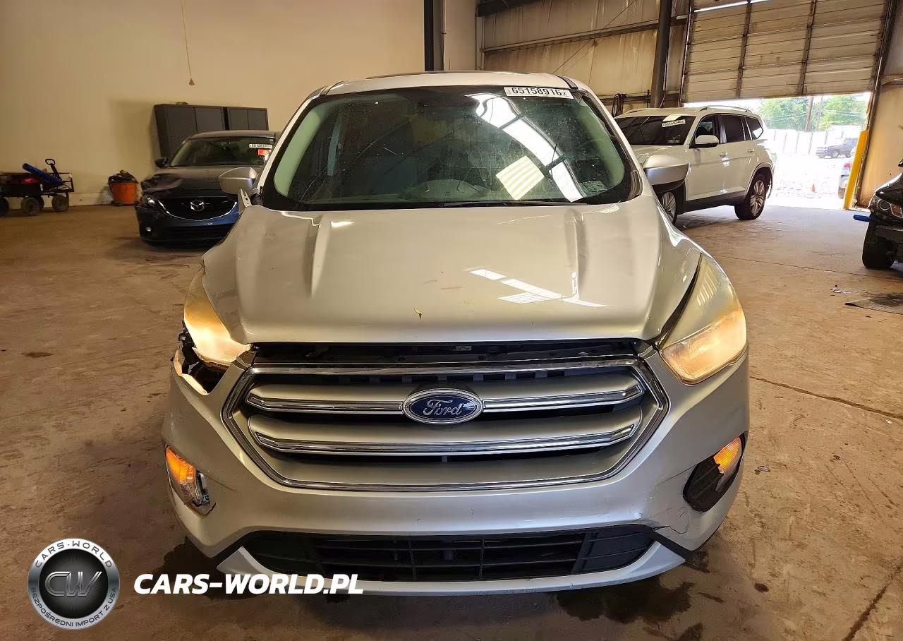 2017 Ford Escape Se VIN:1FMCU0G94HUA51684 - 5