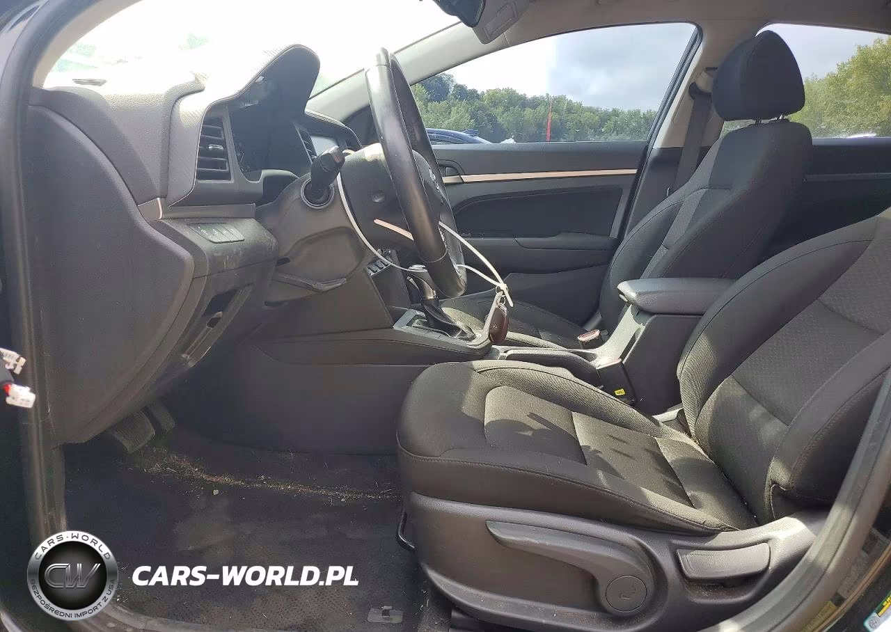 2019 Hyundai Elantra Value Edition VIN:KMHD84LF3KU786515 - 7
