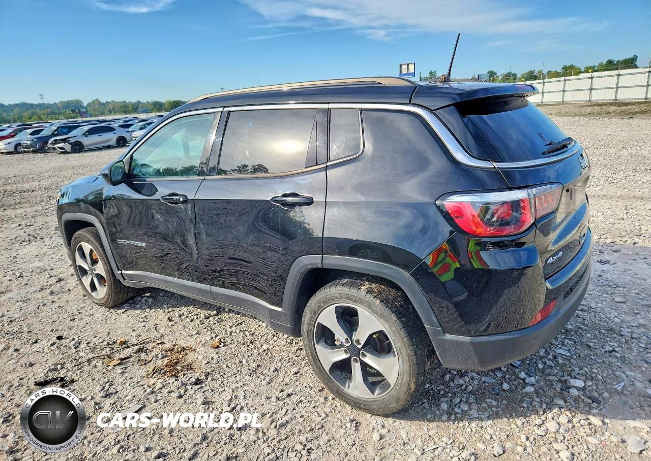2018 Jeep Compass Latitude VIN:3C4NJDBB2JT113882 - 2