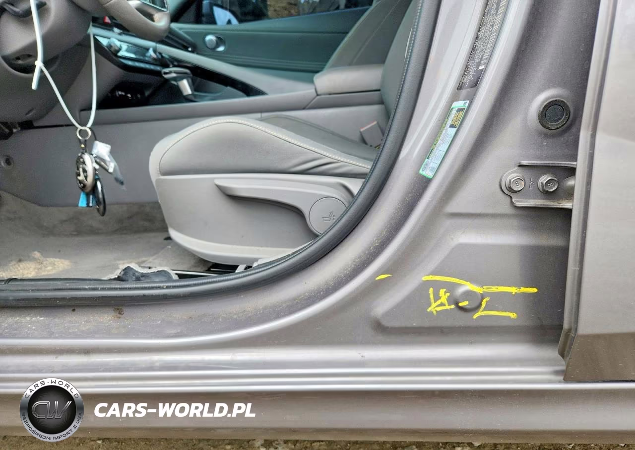2024 Hyundai Elantra Sel VIN:KMHLS4DGXRU694848 - 12