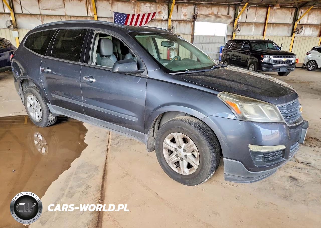 2014 Chevrolet Traverse Ls VIN:1GNKRFED2EJ317039 - 4