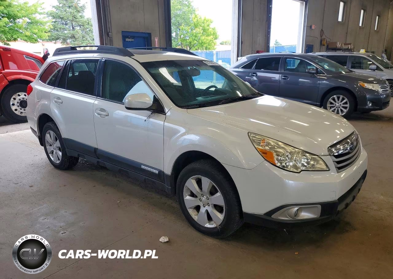2010 Subaru Outback 2.5I Premium VIN:4S4BRCGC1A3343332 - 4