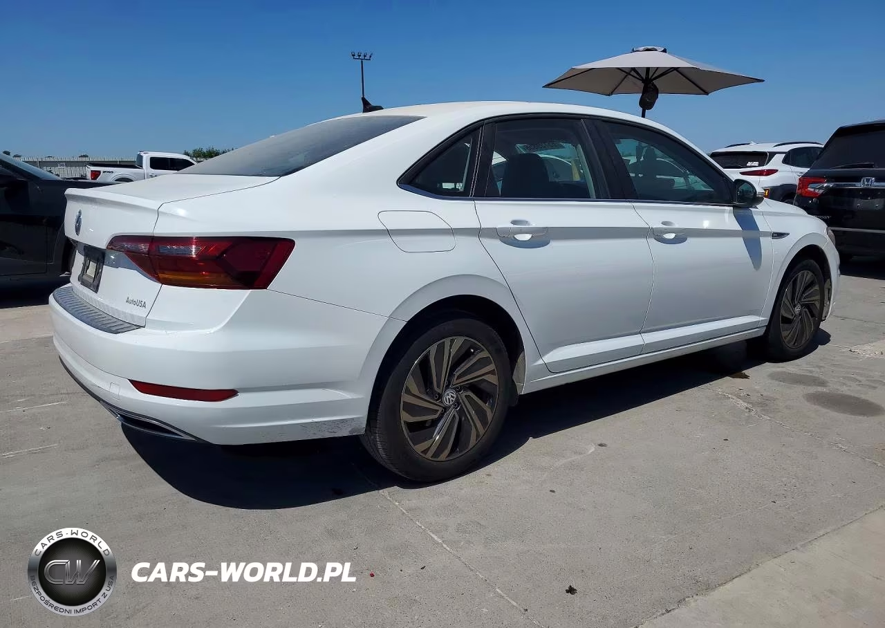2019 Volkswagen Jetta Sel Premium VIN:3VWGB7BUXKM256189 - 3