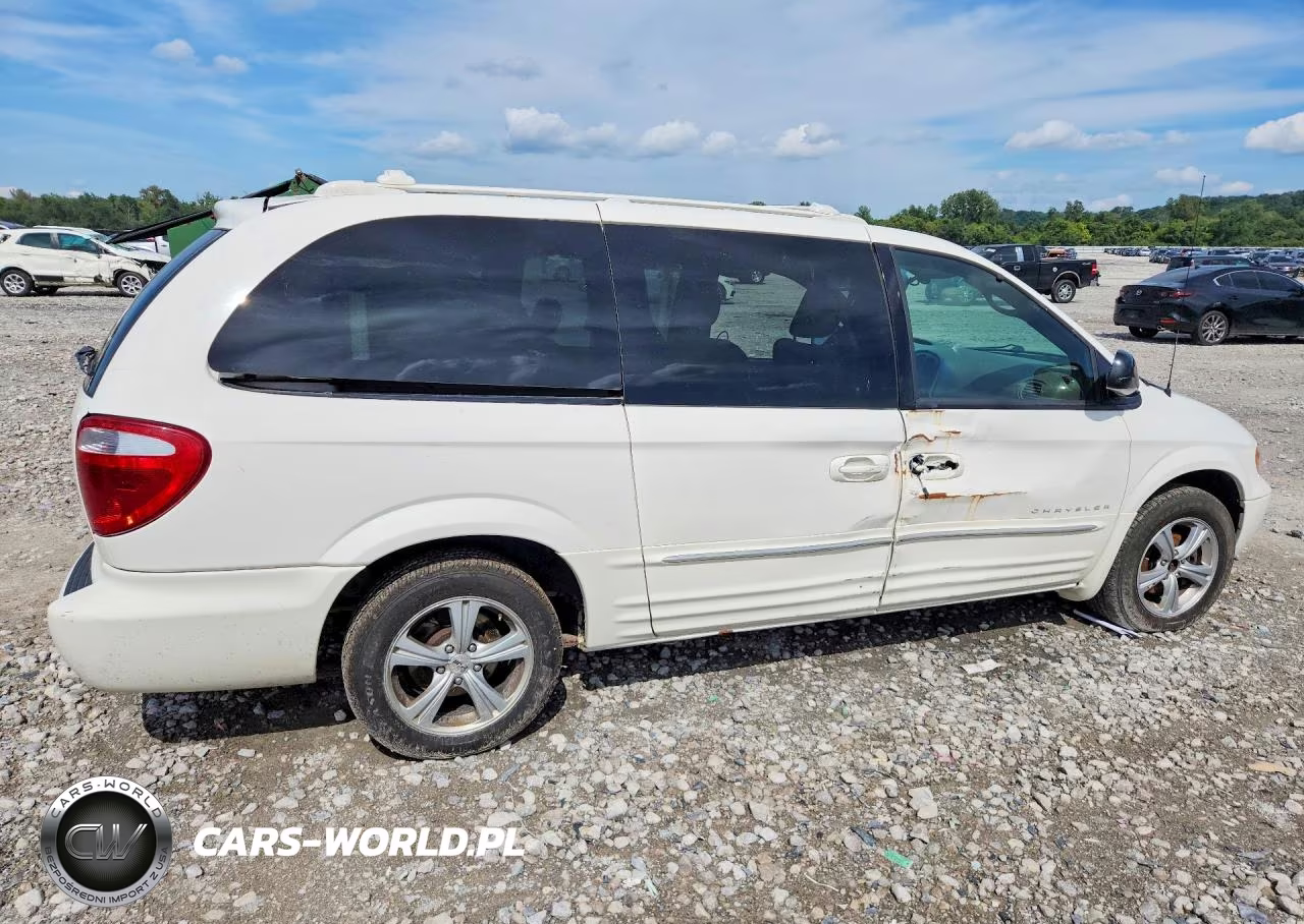 2001 Chrysler Town & Country Limited VIN:2C8GT64L71R142512 - 3