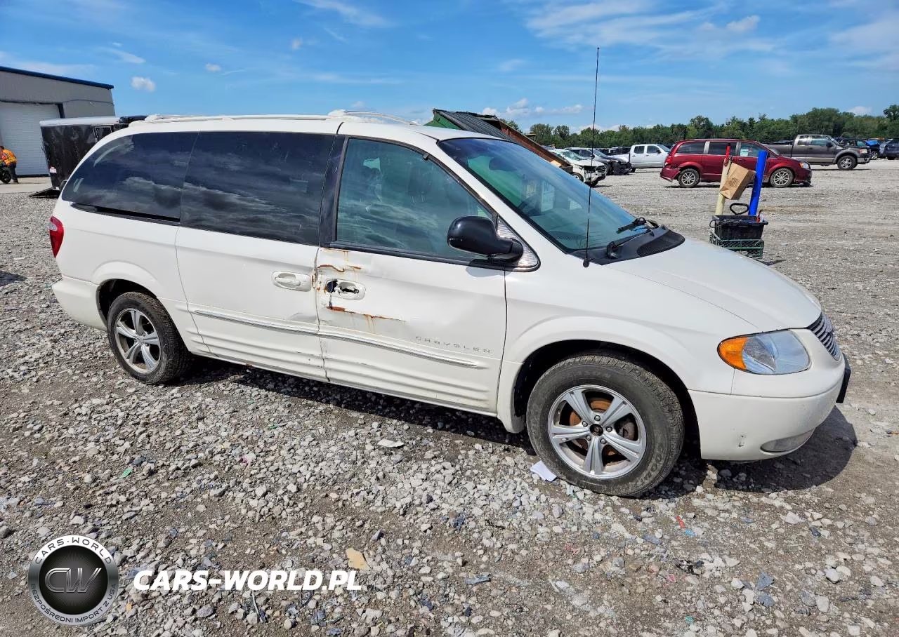 2001 Chrysler Town & Country Limited VIN:2C8GT64L71R142512 - 4