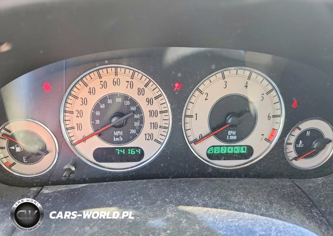 2001 Chrysler Town & Country Limited VIN:2C8GT64L71R142512 - 9