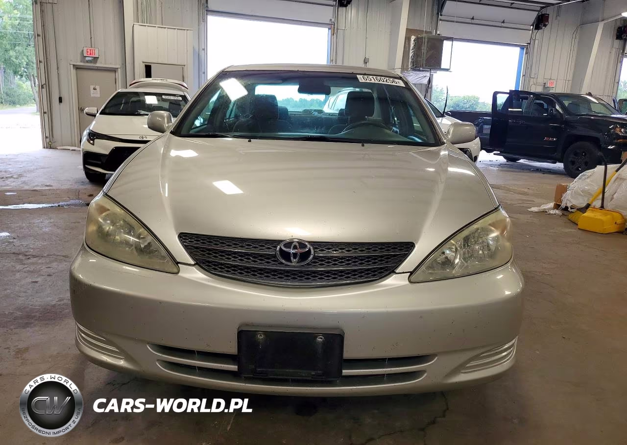 2003 Toyota Camry Le V6 VIN:4T1BF32KX3U566070 - 5