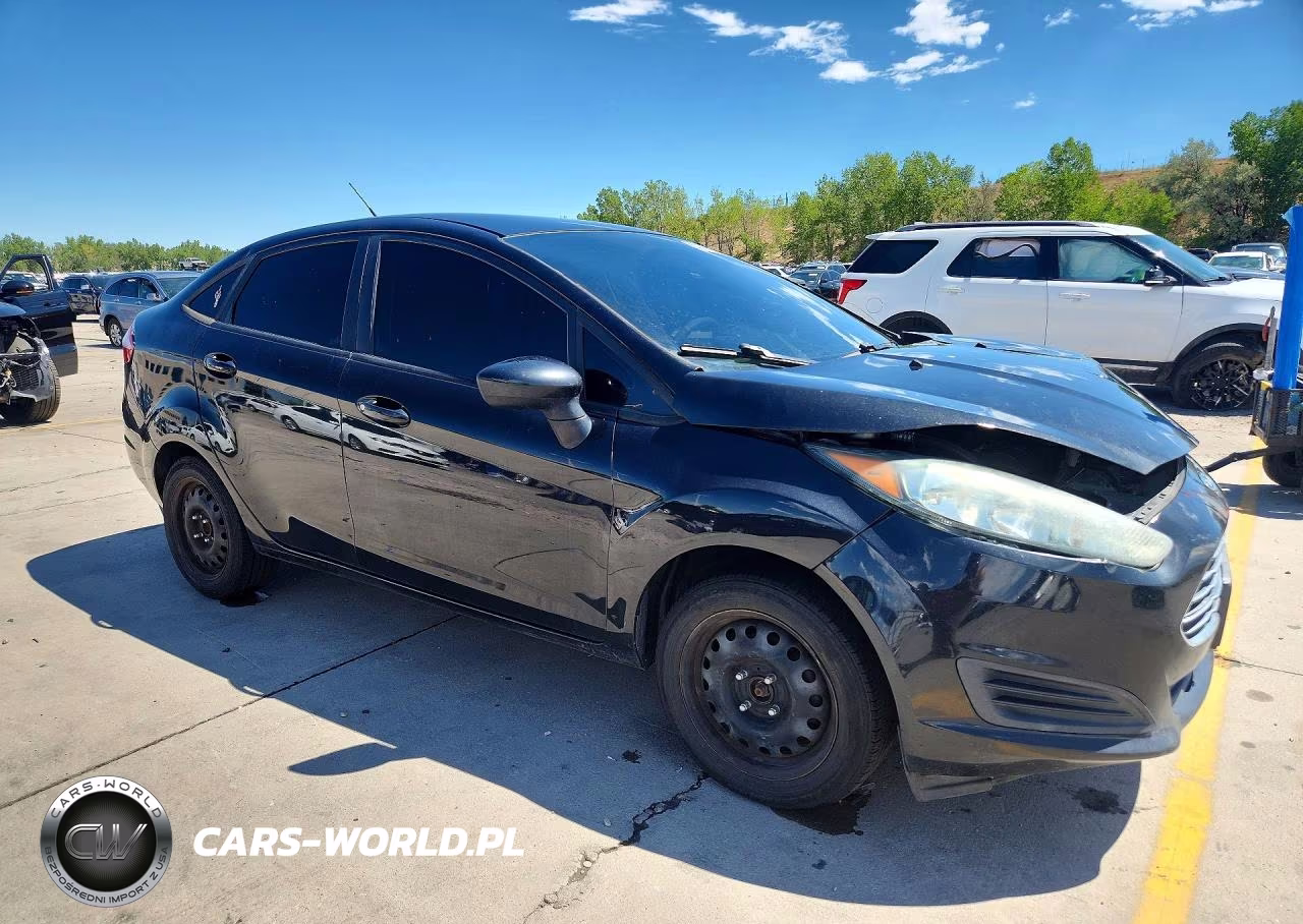 2015 Ford Fiesta S VIN:3FADP4AJ1FM163554 - 4