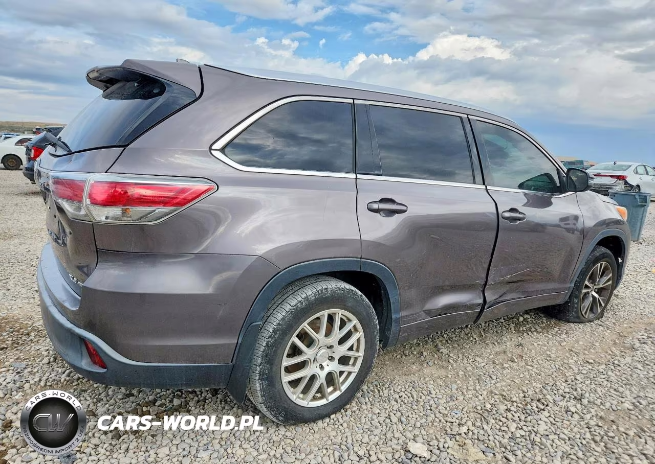 2016 Toyota Highlander Xle VIN:5TDJKRFH3GS290189 - 3