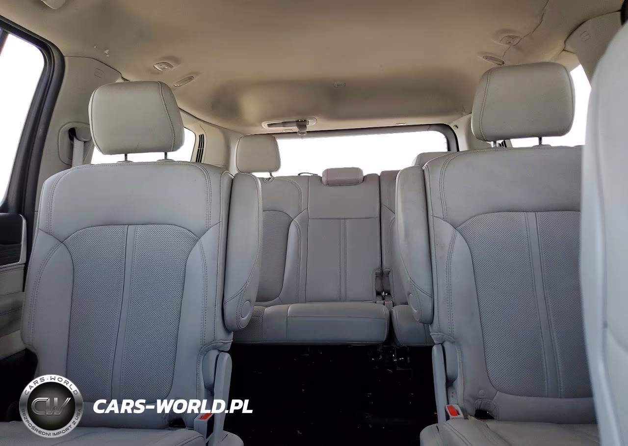 2024 Jeep Wagoneer Series Ii 4X4 VIN:1C4SJVBP4RS120835 - 10