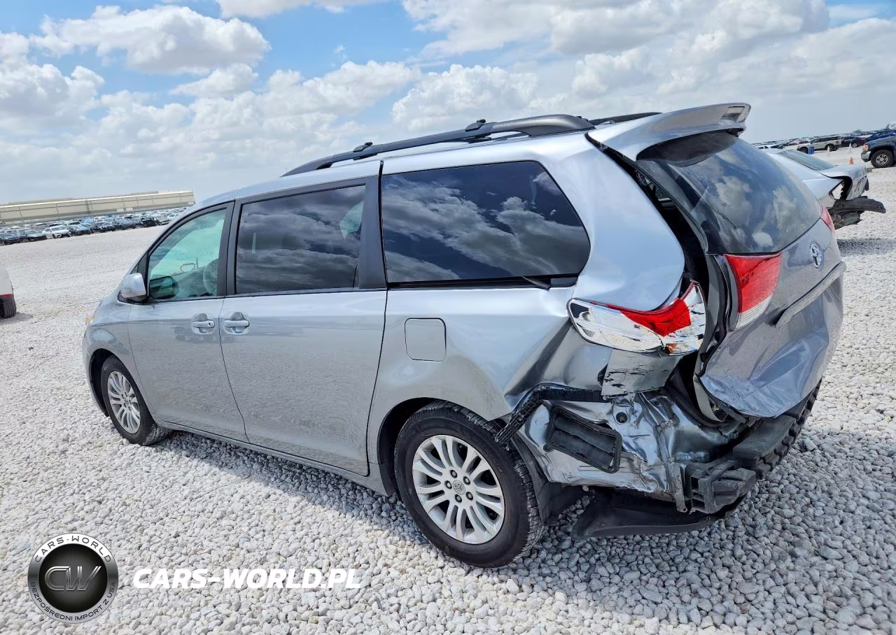 2011 Toyota Sienna Xle 8-Passenger VIN:5TDYK3DC7BS170682 - 2