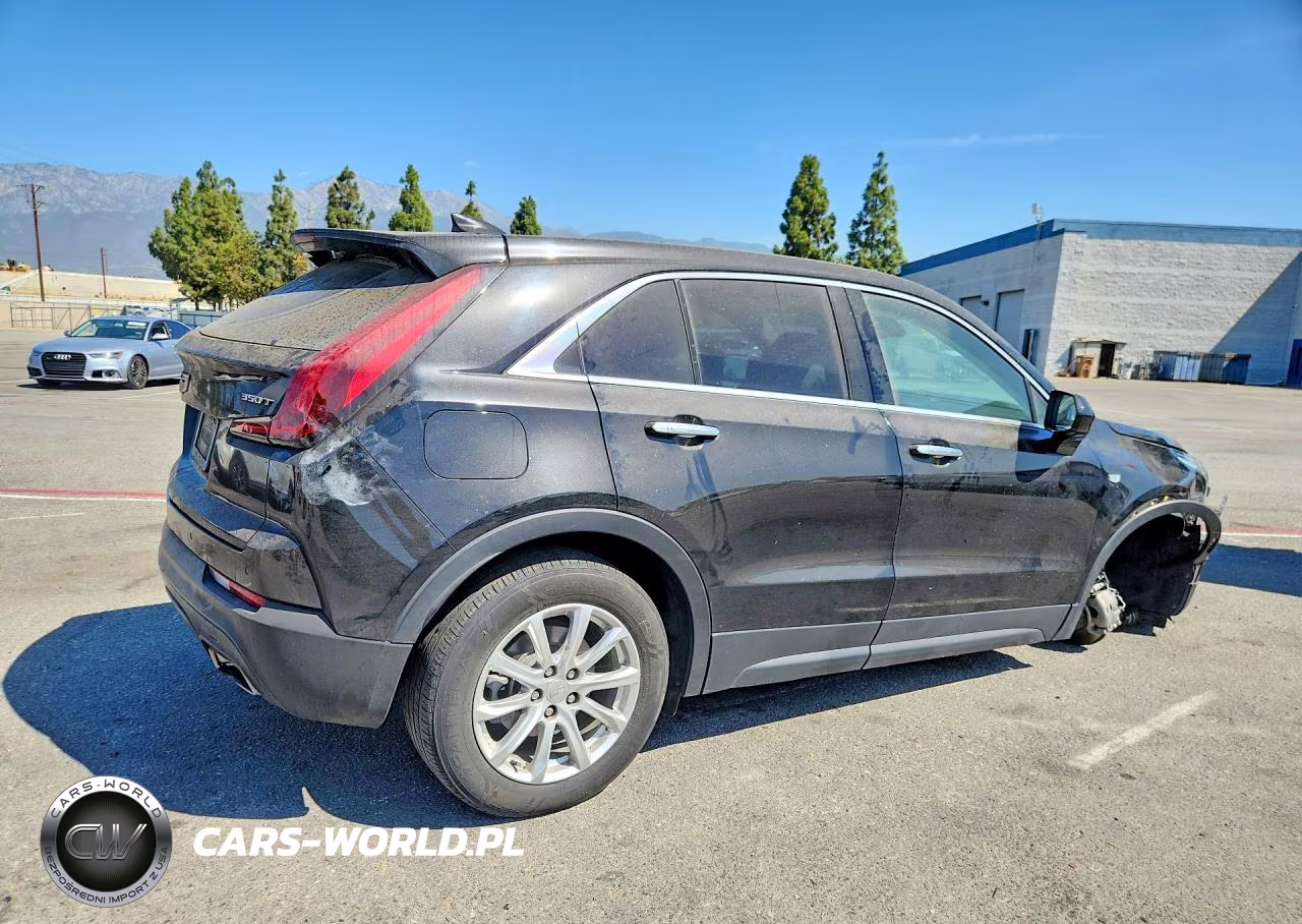 2020 Cadillac Xt4 Luxury VIN:1GYAZAR46LF122489 - 3