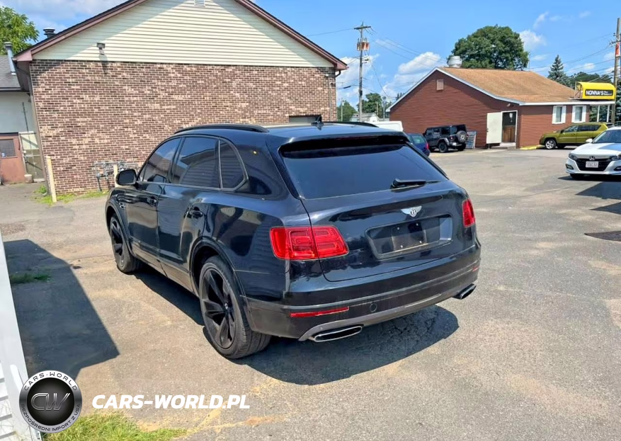 2017 Bentley Bentayga VIN:SJAAC2ZV4HC016056 - 2