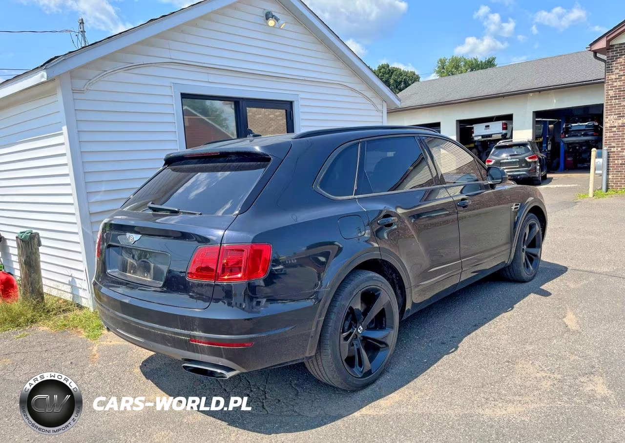 2017 Bentley Bentayga VIN:SJAAC2ZV4HC016056 - 3