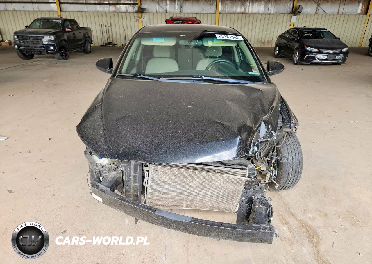 2017 Hyundai Elantra Value Edition VIN:5NPD84LFXHH159205 - 5