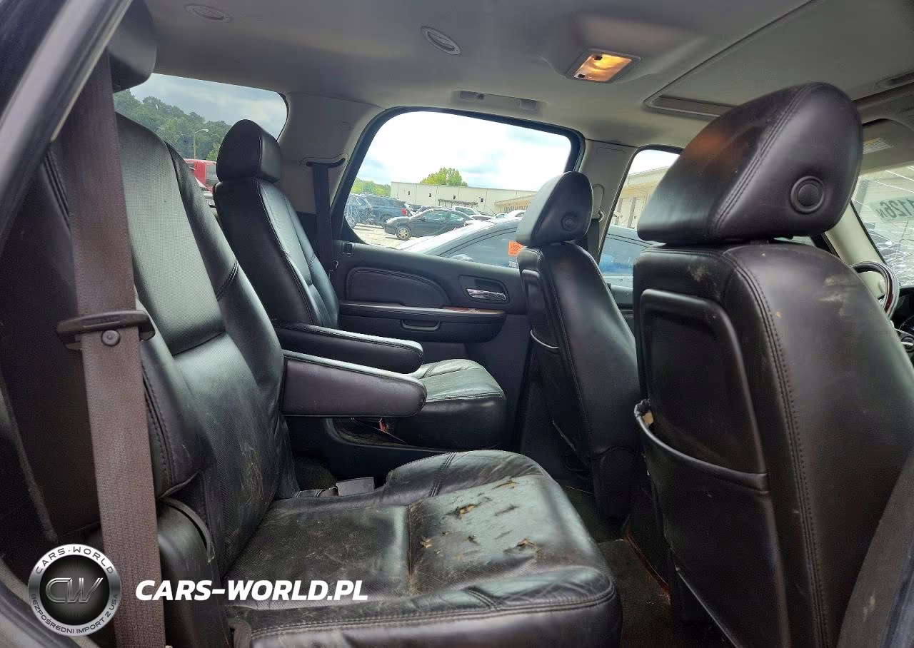 2007 Cadillac Escalade Luxury VIN:1GYFK63897R273561 - 11