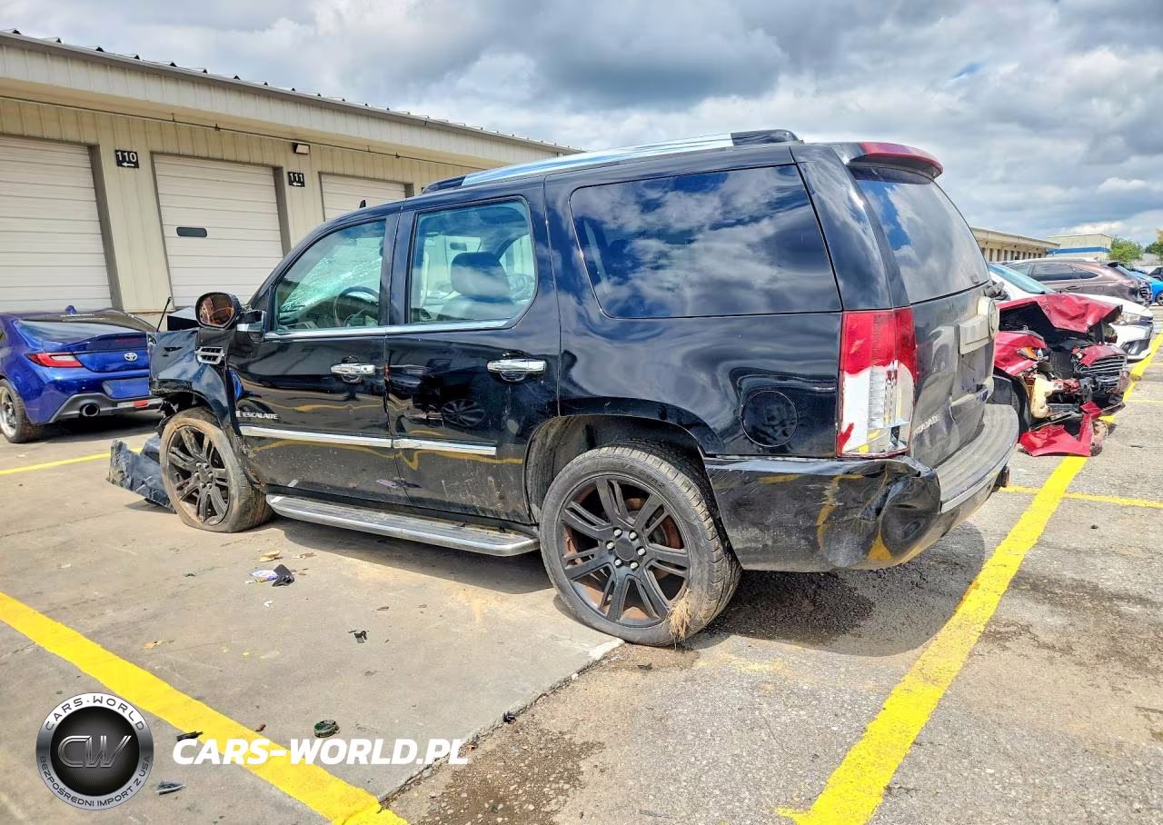 2007 Cadillac Escalade Luxury VIN:1GYFK63897R273561 - 2