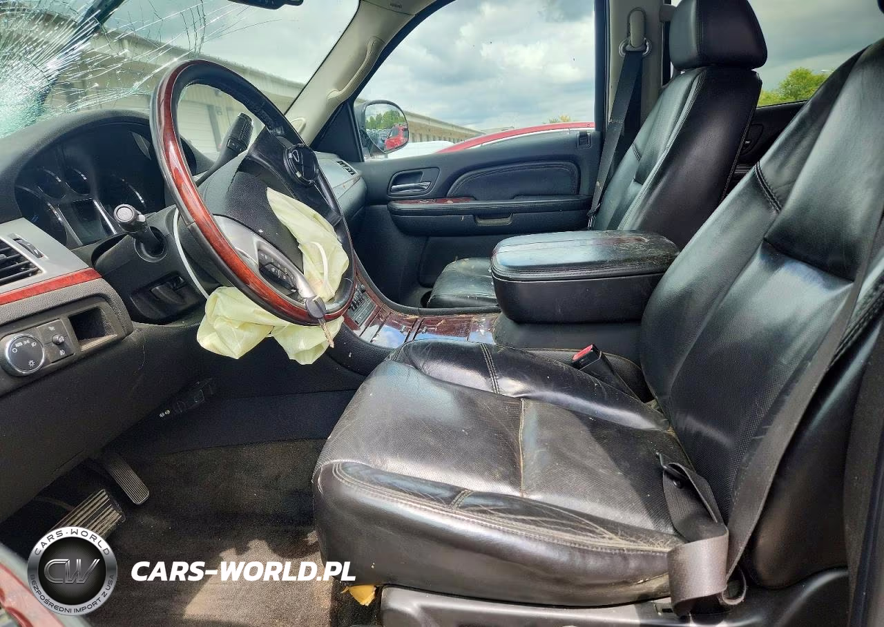 2007 Cadillac Escalade Luxury VIN:1GYFK63897R273561 - 7
