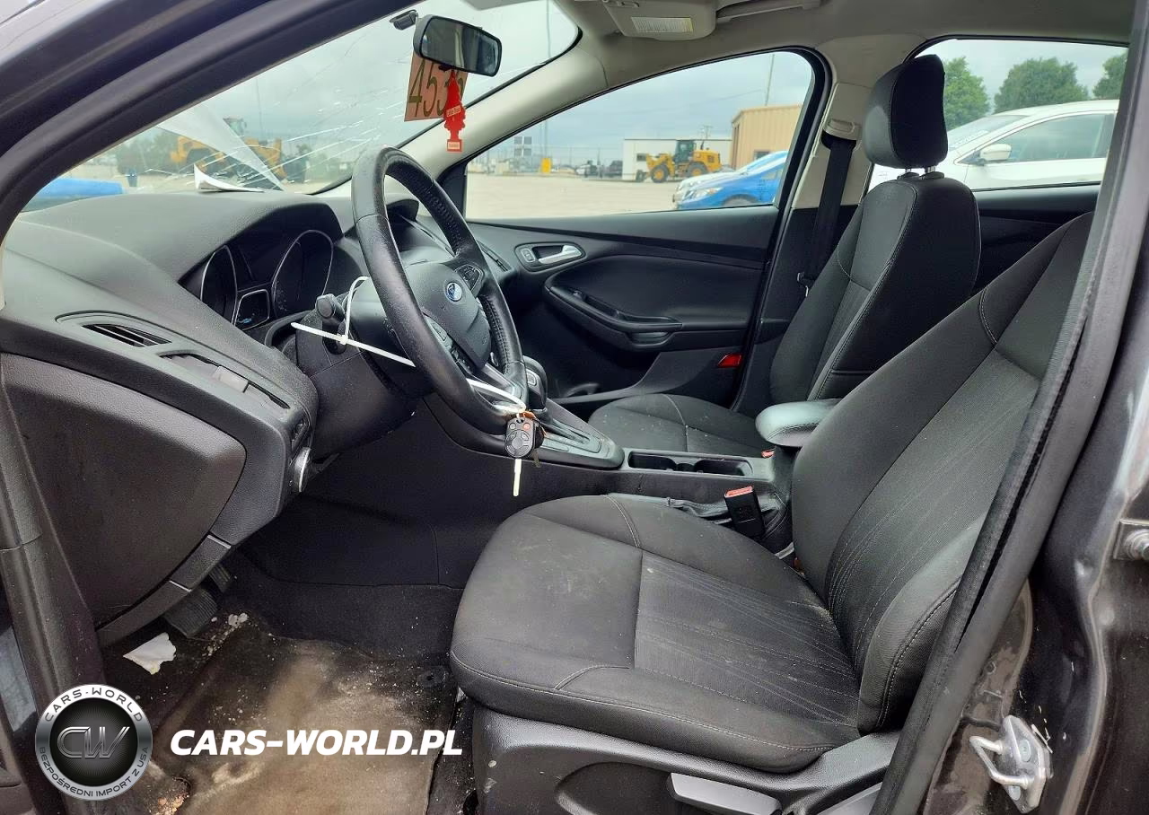 2018 Ford Focus Se VIN:1FADP3FEXJL300927 - 7