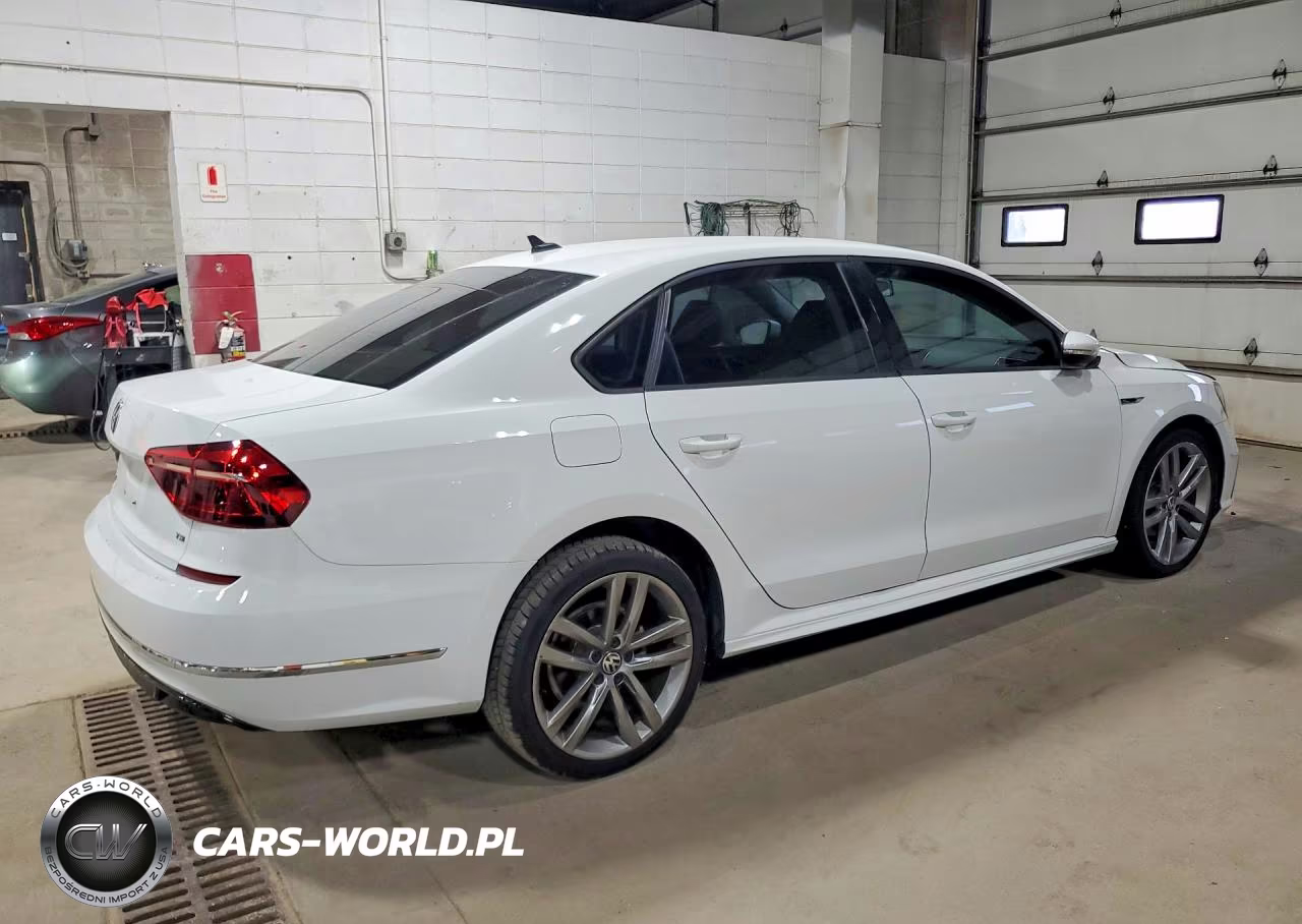2018 Volkswagen Passat S VIN:1VWAA7A39JC028363 - 3