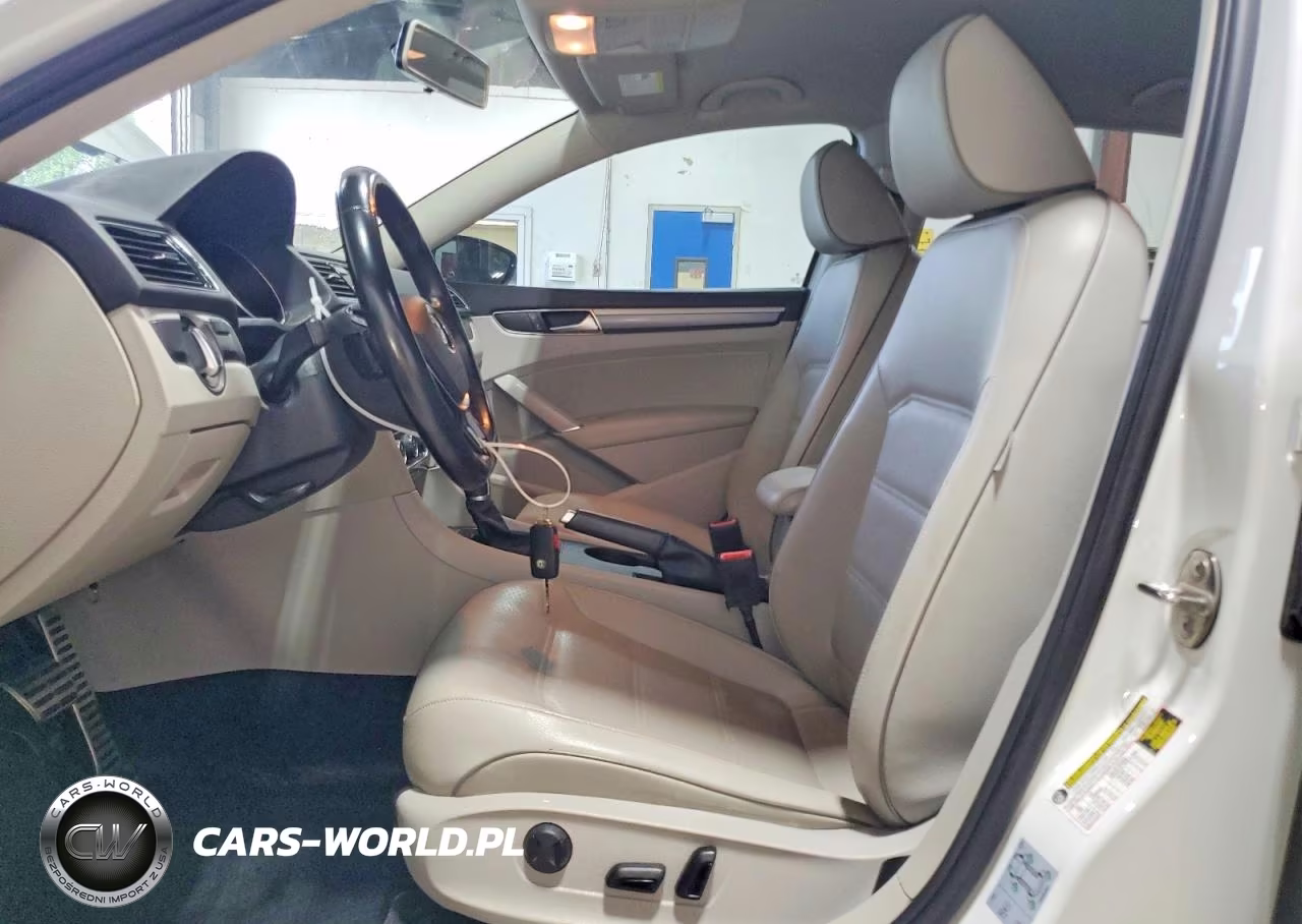 2018 Volkswagen Passat S VIN:1VWAA7A39JC028363 - 7