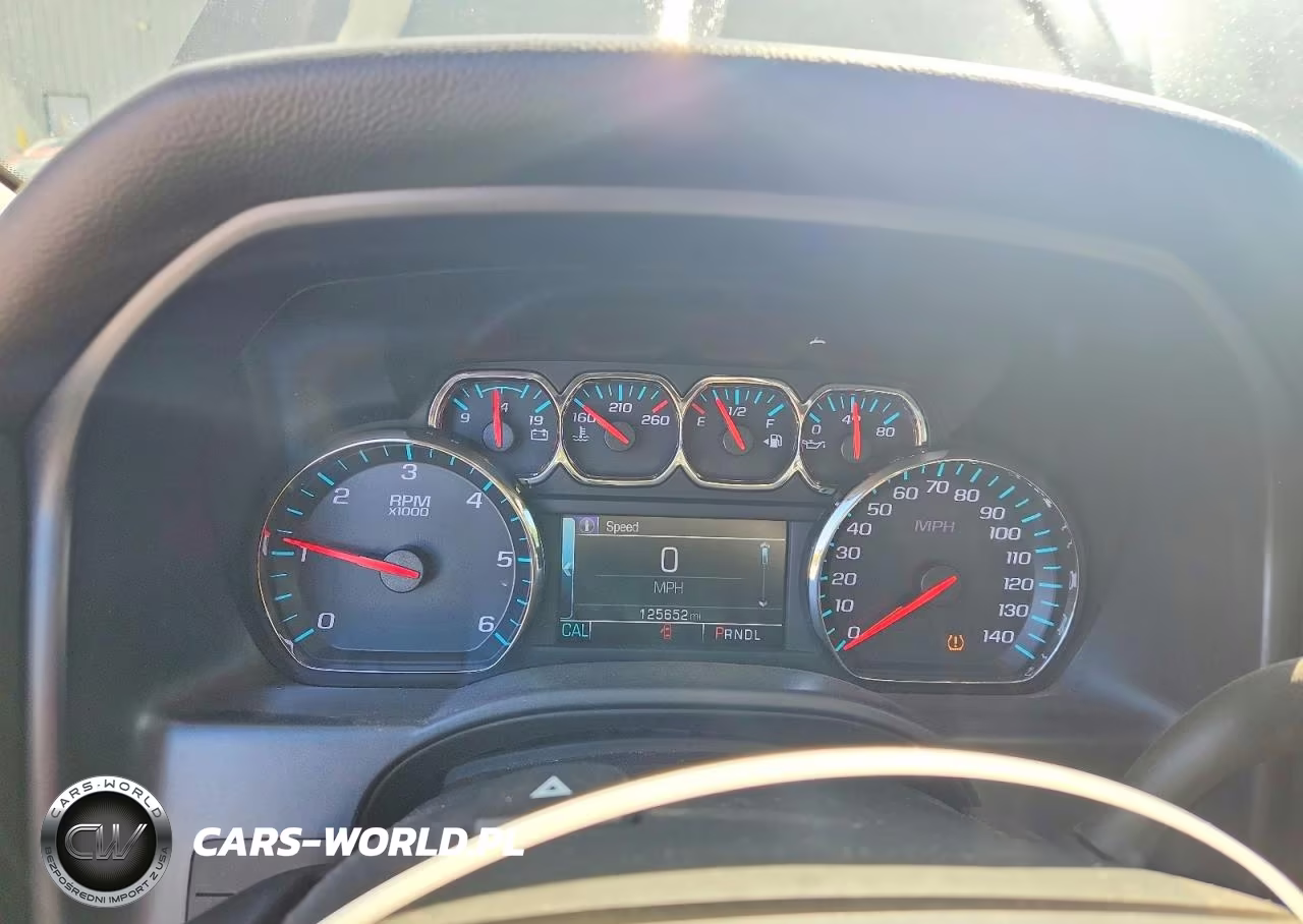 2018 Chevrolet Silverado K1500 Lt VIN:3GCUKREC1JG554728 - 9