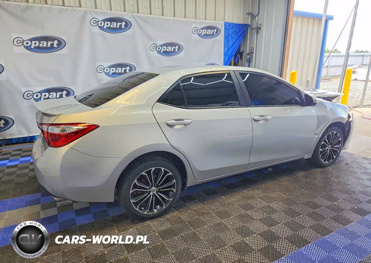2016 Toyota Corolla S Plus VIN:2T1BURHE5GC698901 - 3