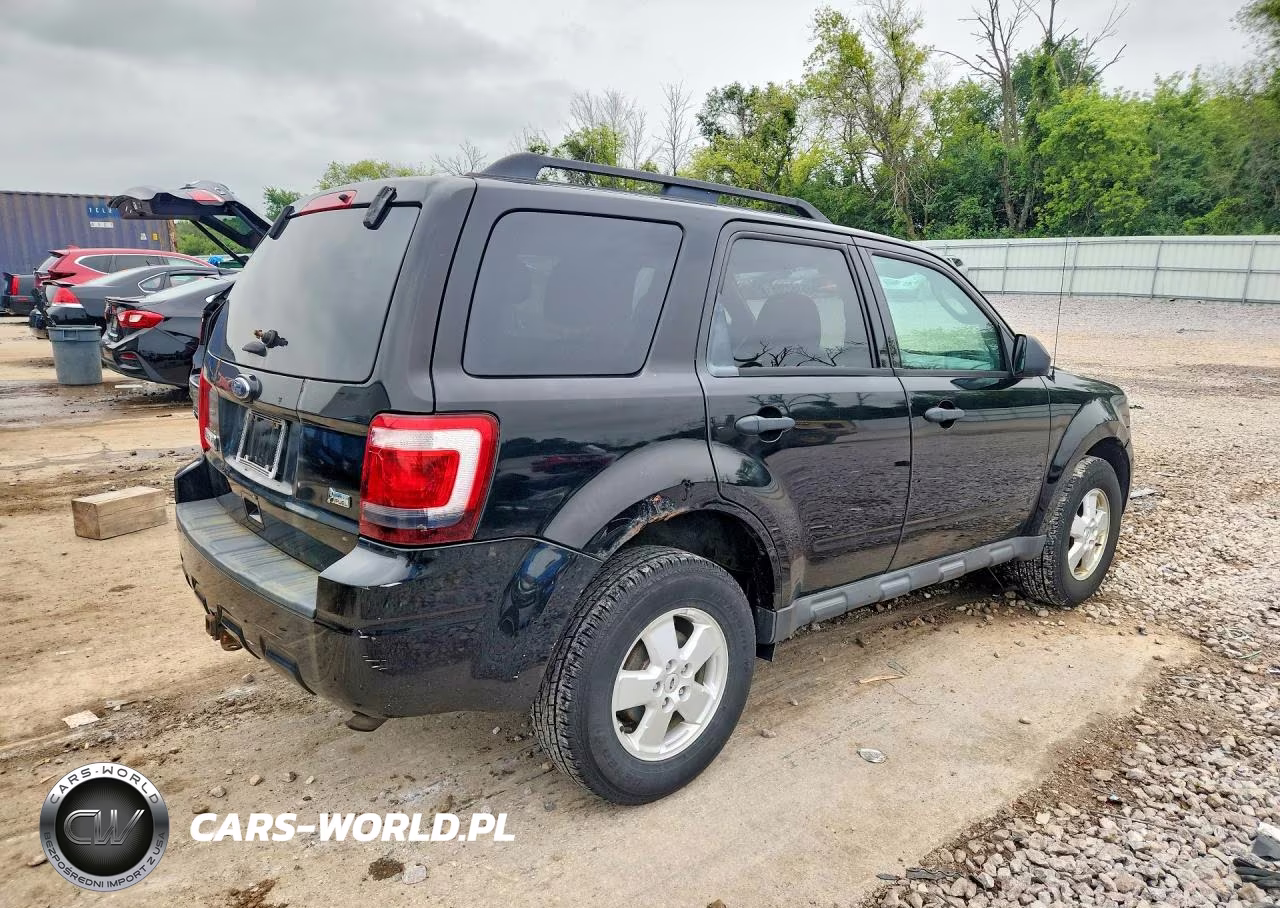 2012 Ford Escape Xlt VIN:1FMCU0DG8CKC84684 - 3
