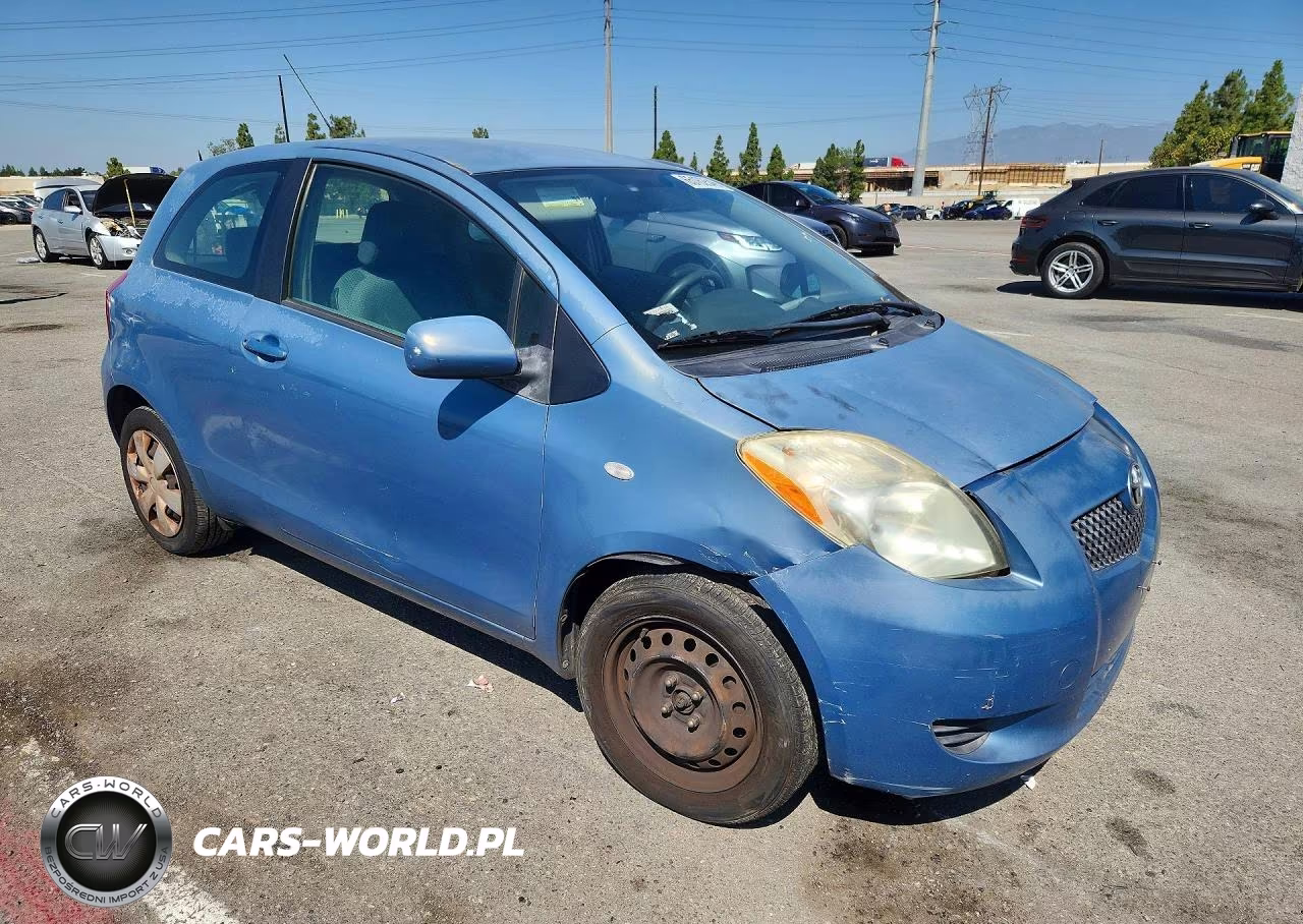 2008 Toyota Yaris Base VIN:JTDJT923X85157170 - 4
