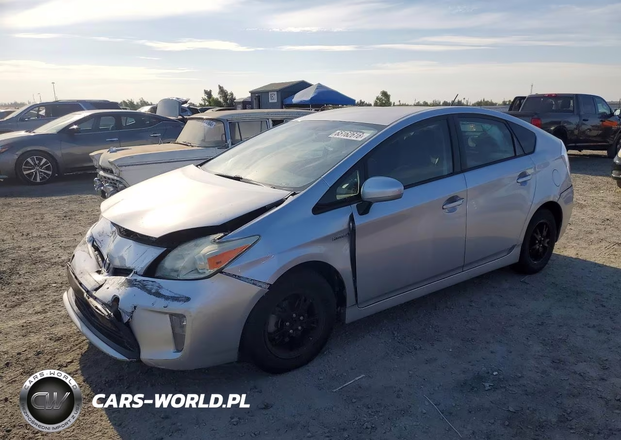 2014 Toyota Prius Two – zdjęcie 1 z 12