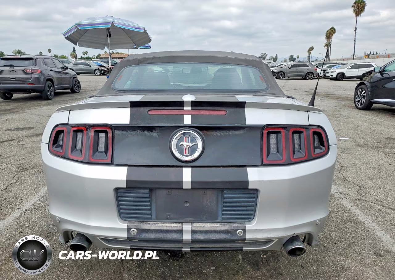 2014 Ford Mustang V6 Premium VIN:1ZVBP8EM2E5254959 - 6