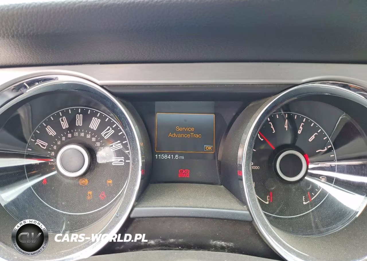 2014 Ford Mustang V6 Premium VIN:1ZVBP8EM2E5254959 - 9