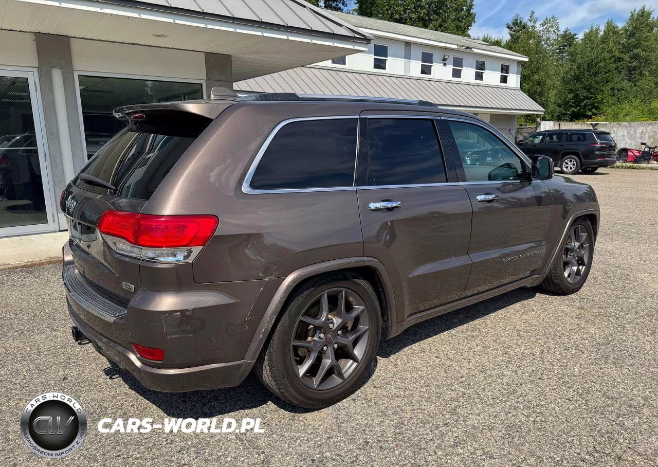 2017 Jeep Grand Cherokee Overland VIN:1C4RJFCG4HC778490 - 4