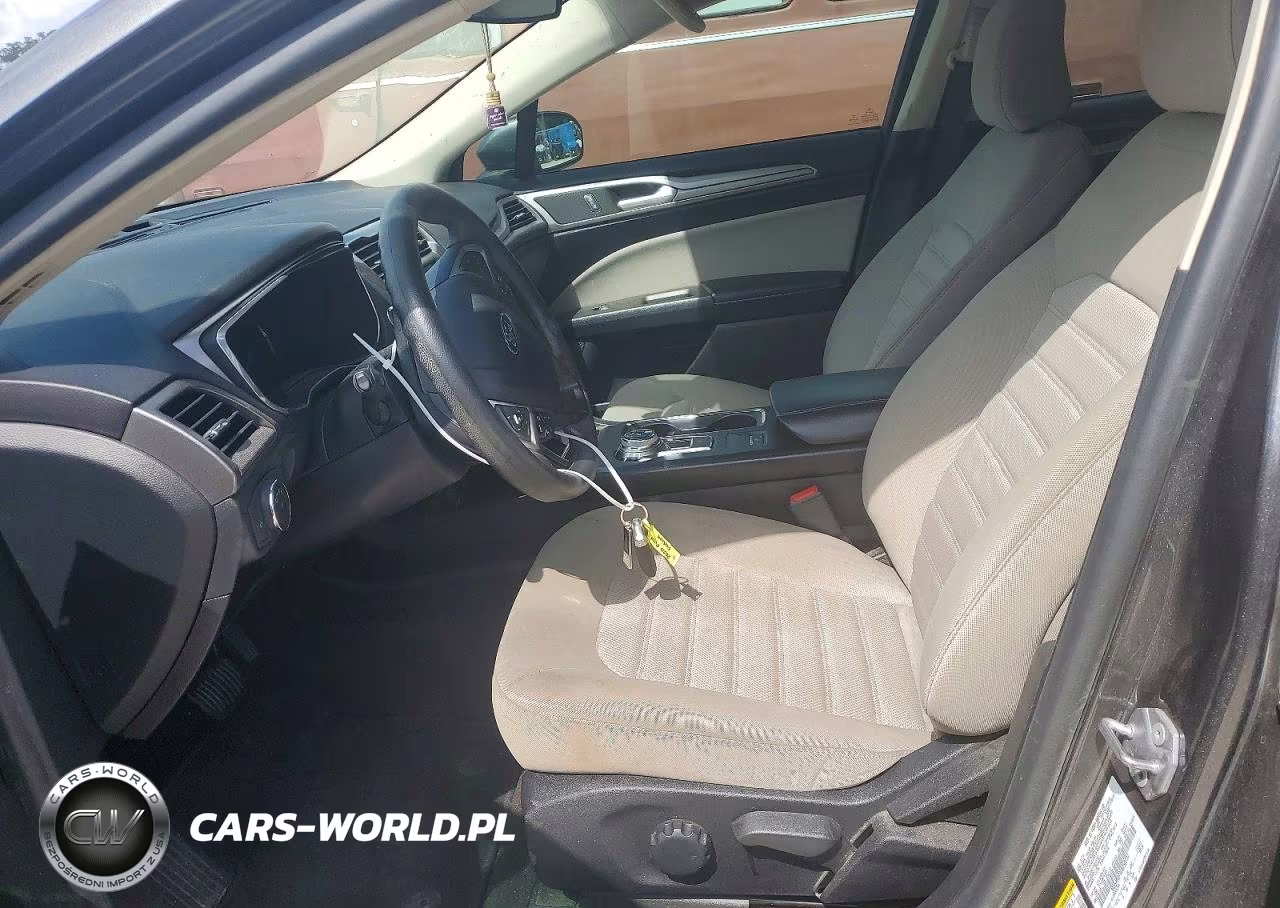 2020 Ford Fusion S VIN:3FA6P0G71LR250737 - 7