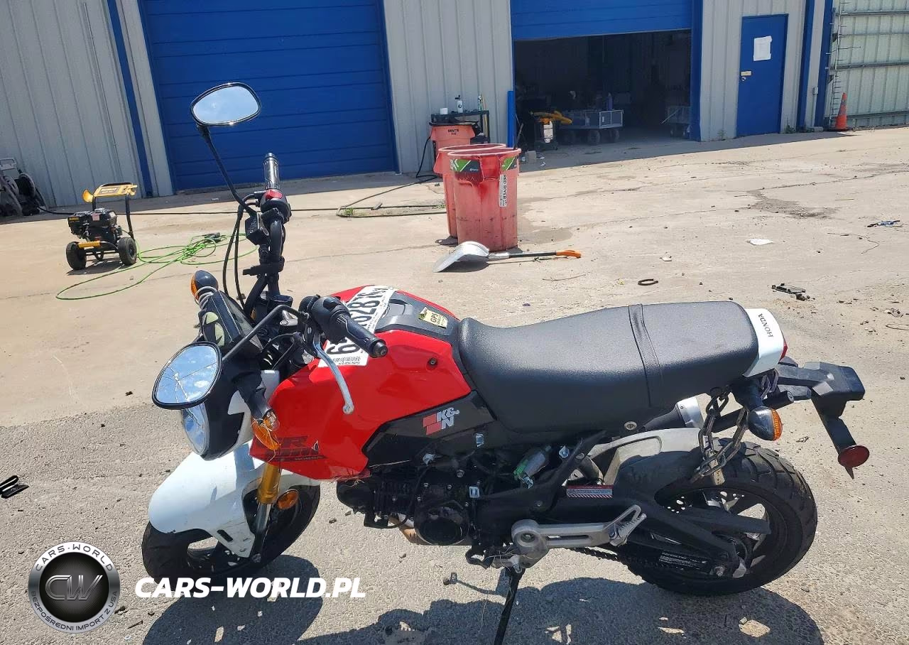2025 Honda Grom 125 VIN:MLHJC921XS5301982 - 3