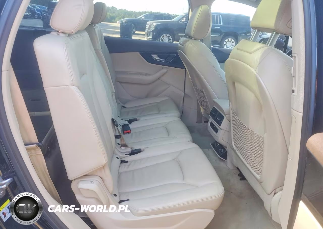 2017 Audi Q7 Premium VIN:WA1AAAF75HD008315 - 10
