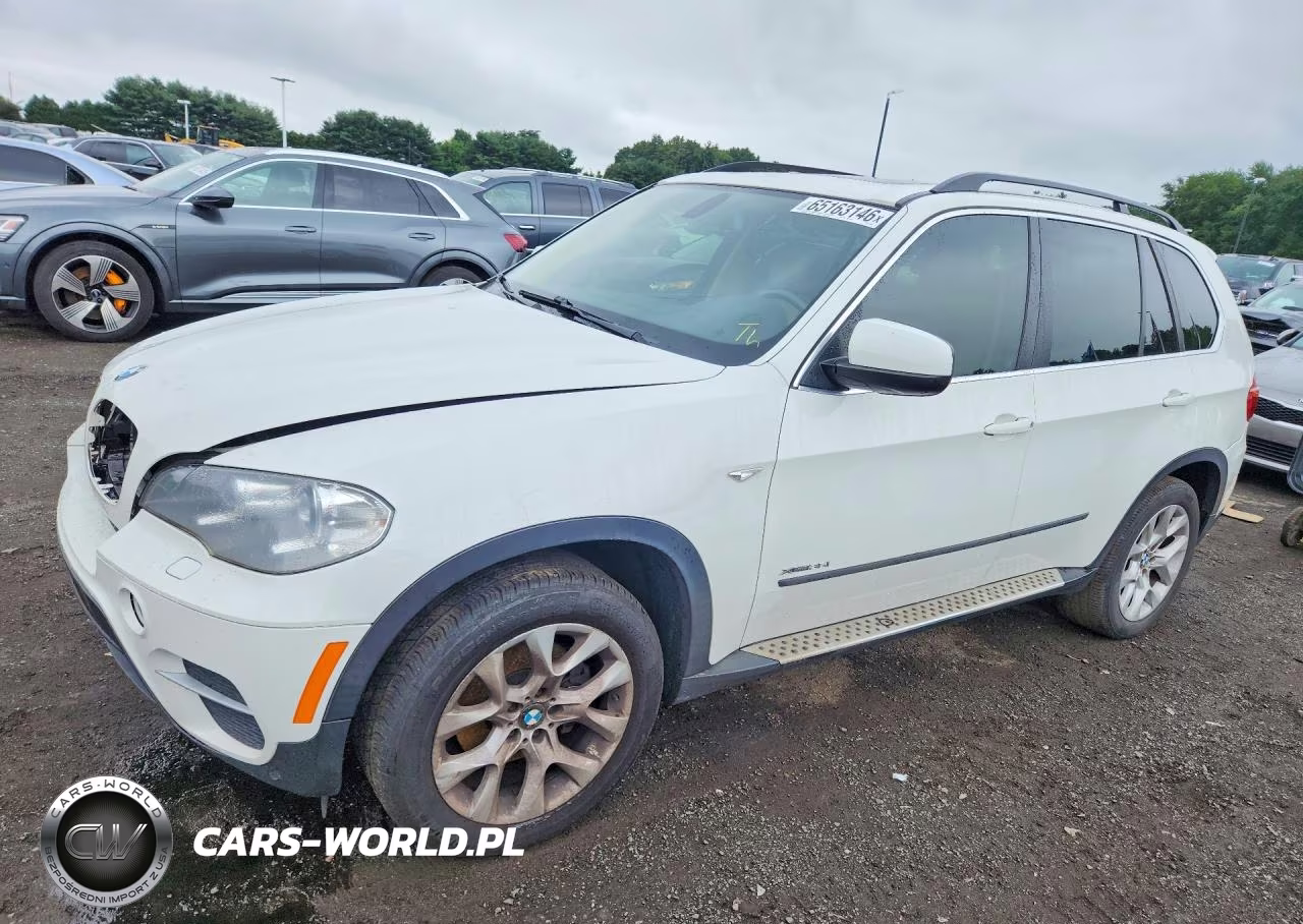 2013 BMW X5 xDrive35I – zdjęcie 1 z 14