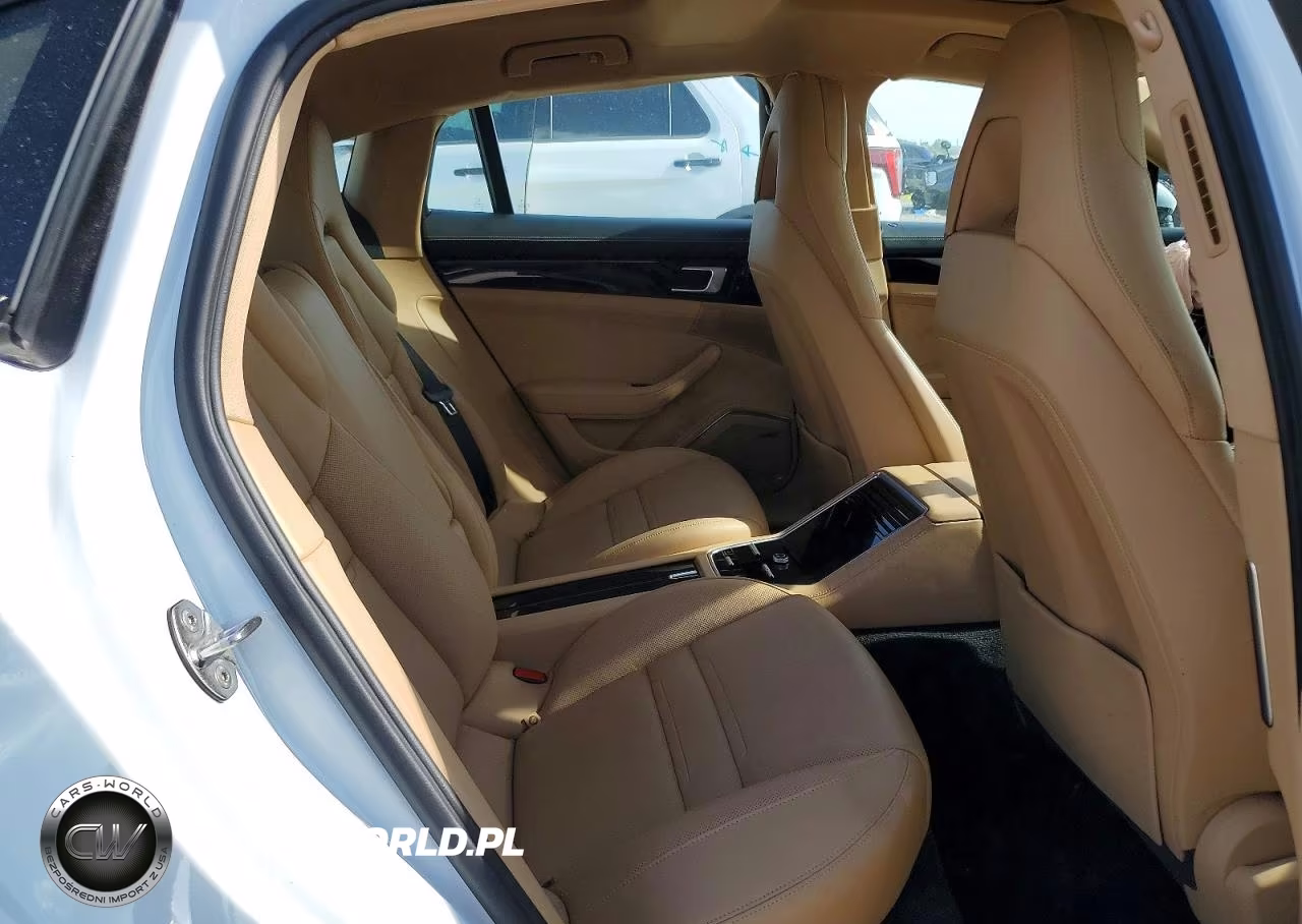 2019 Porsche Panamera 4 E-Hybrid VIN:WP0AE2A71KL125569 - 10