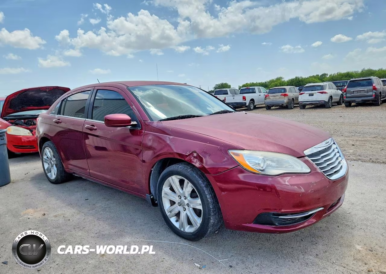 2013 Chrysler 200 Lx VIN:1C3CCBAB8DN669422 - 4