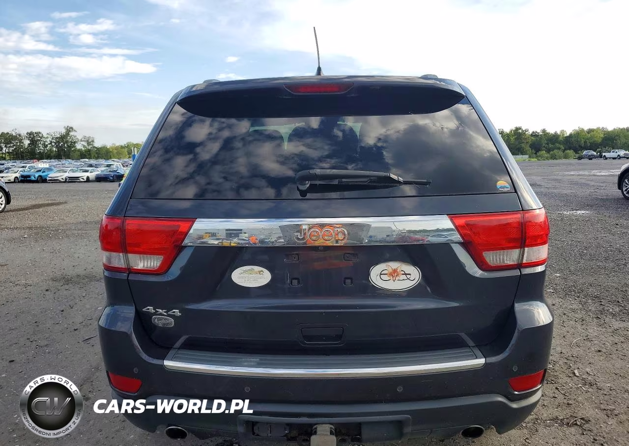 2013 Jeep Grand Cherokee Overland VIN:1C4RJFCTXDC651864 - 6