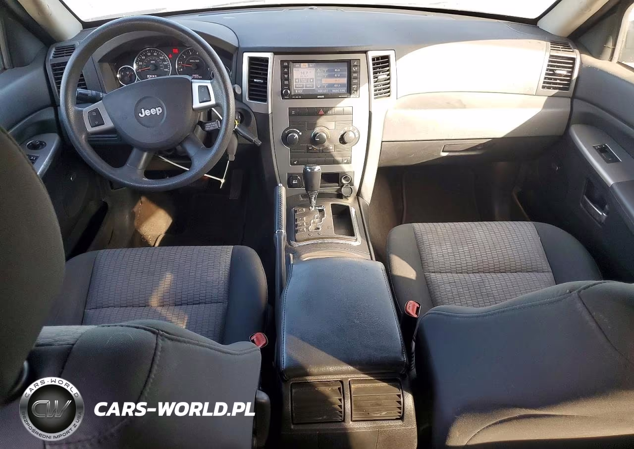 2009 Jeep Grand Cherokee Laredo VIN:1J8GR48K19C548949 - 8