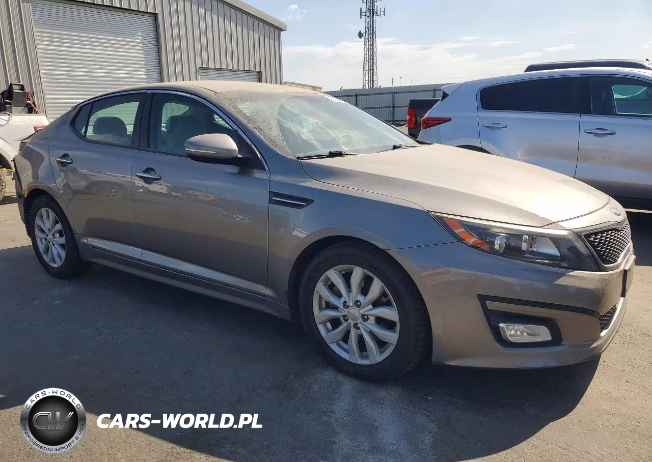 2015 Kia Optima Lx VIN:5XXGM4A72FG451640 - 4