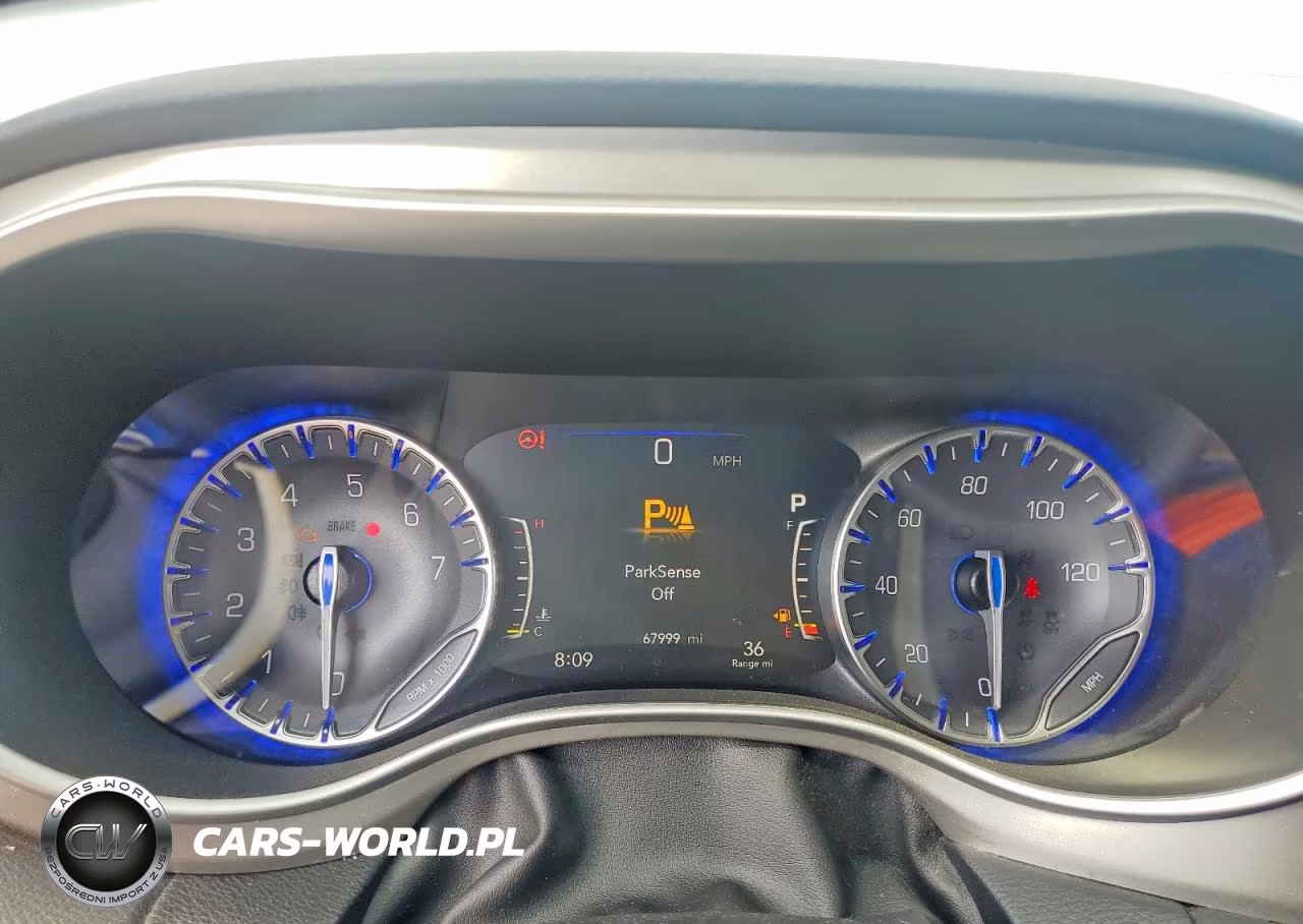 2020 Chrysler Pacifica Touring L VIN:2C4RC3BG7LR267821 - 9