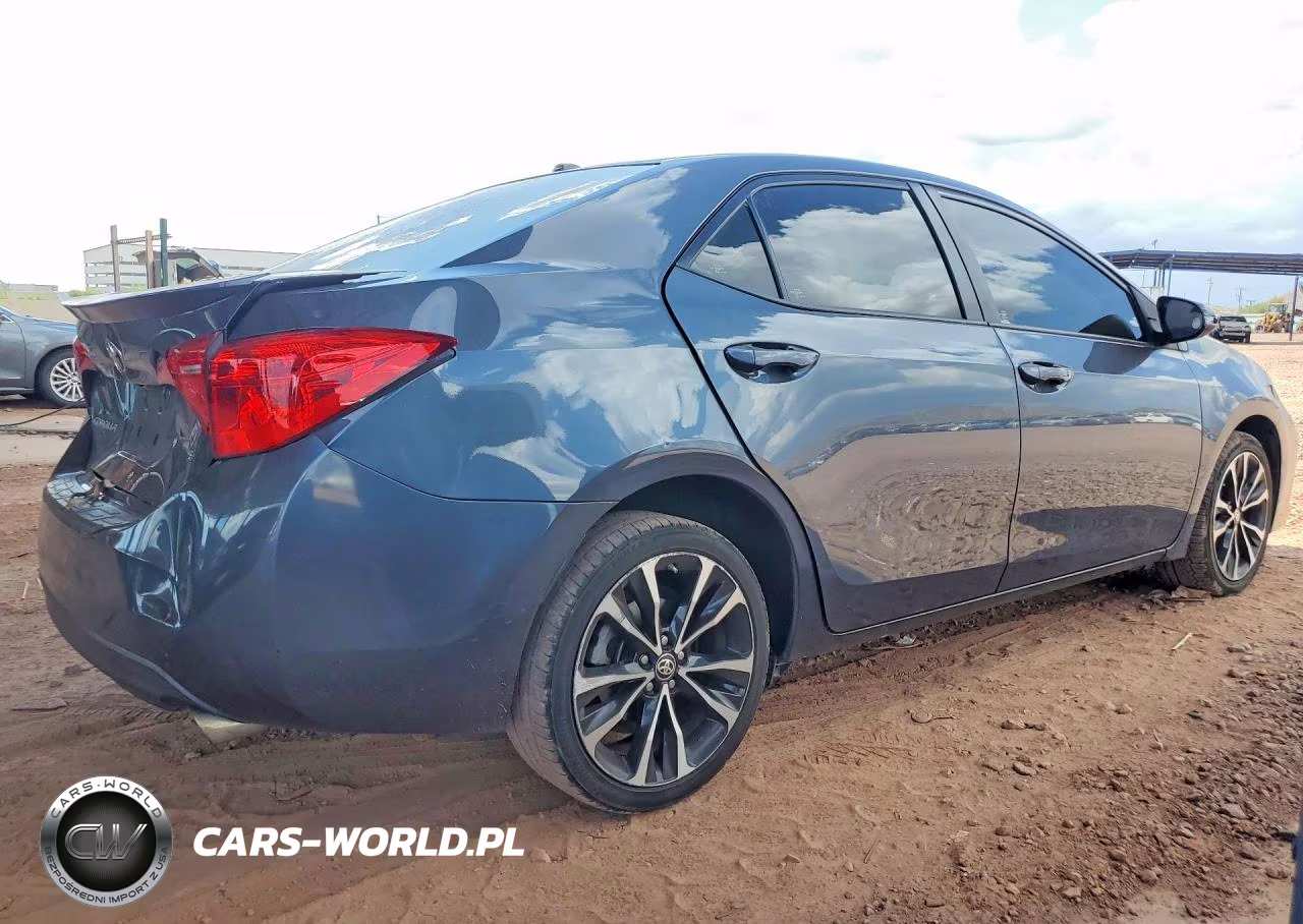 2017 Toyota Corolla Se VIN:2T1BURHE1HC896635 - 3