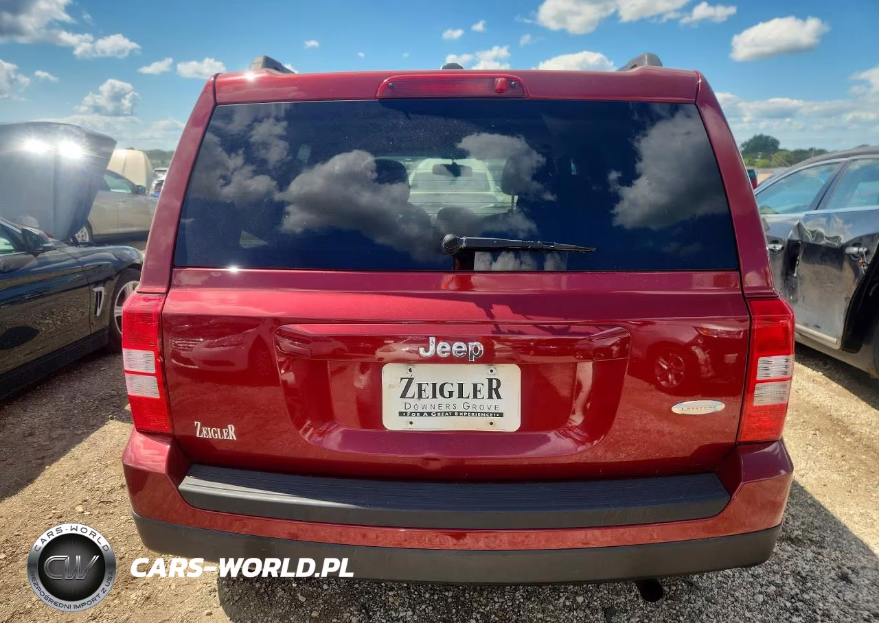 2015 Jeep Patriot Latitude VIN:1C4NJPFB9FD246891 - 6