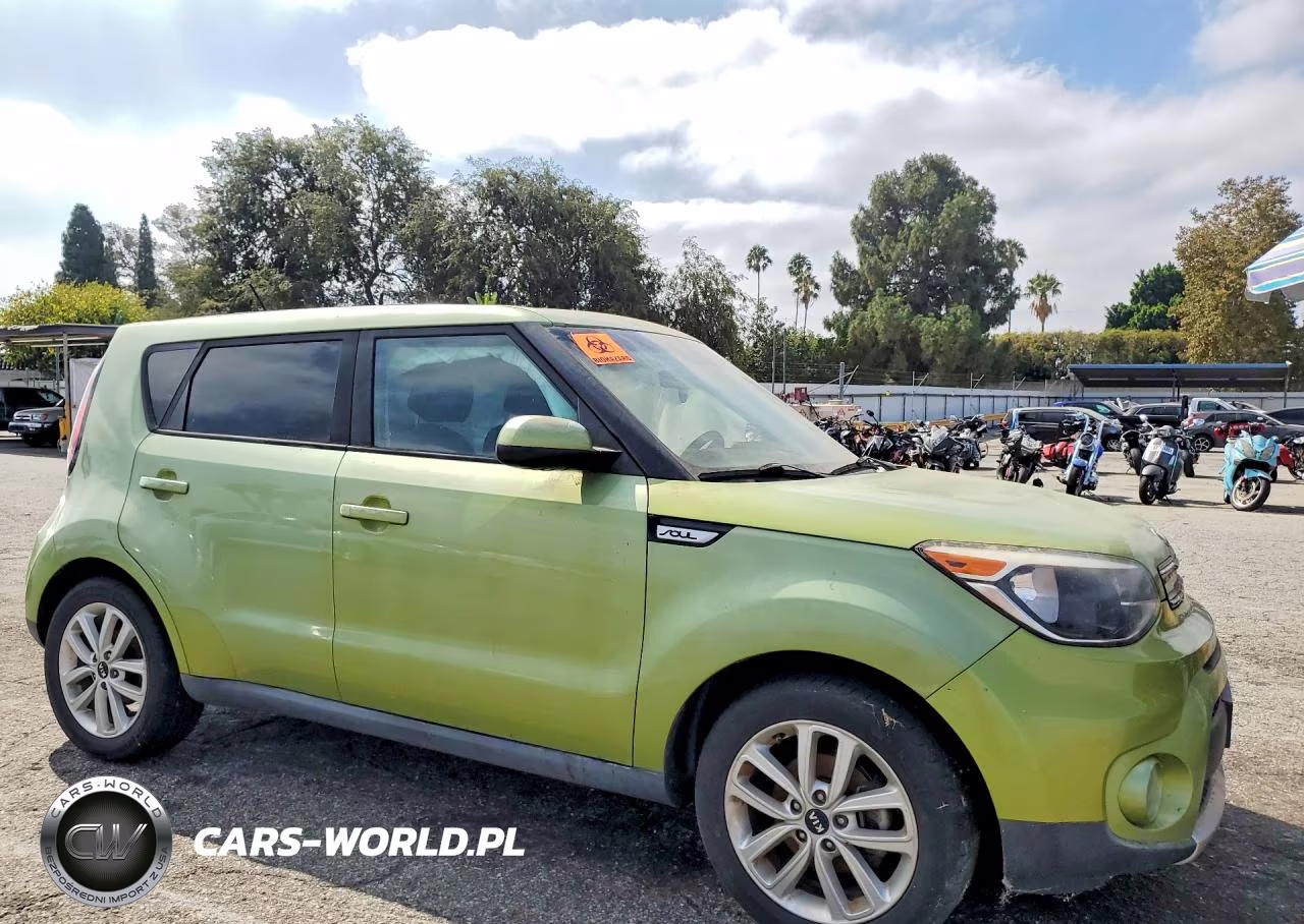 2017 Kia Soul + VIN:KNDJP3A51H7879409 - 4