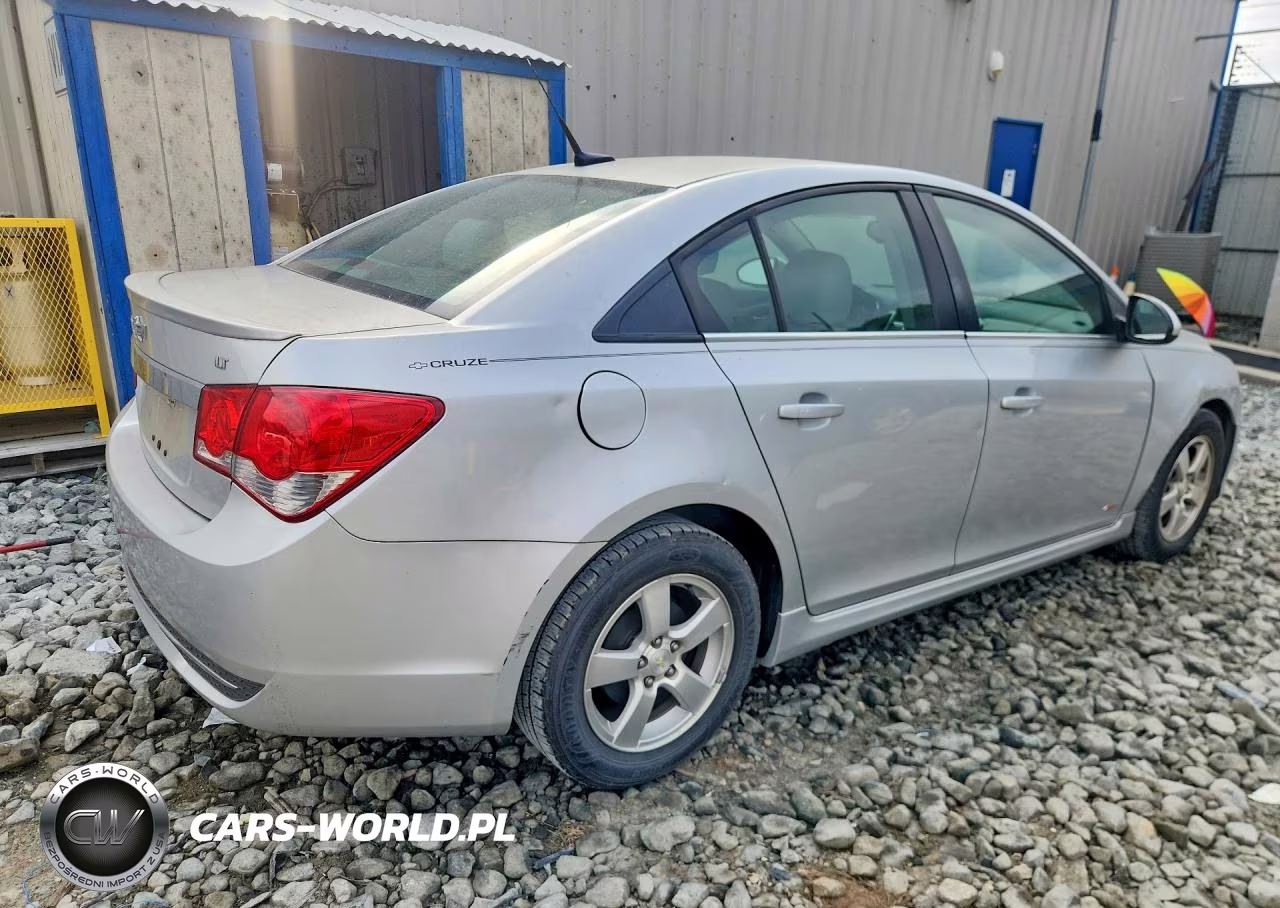2014 Chevrolet Cruze Lt VIN:1G1PC5SB8E7227865 - 3