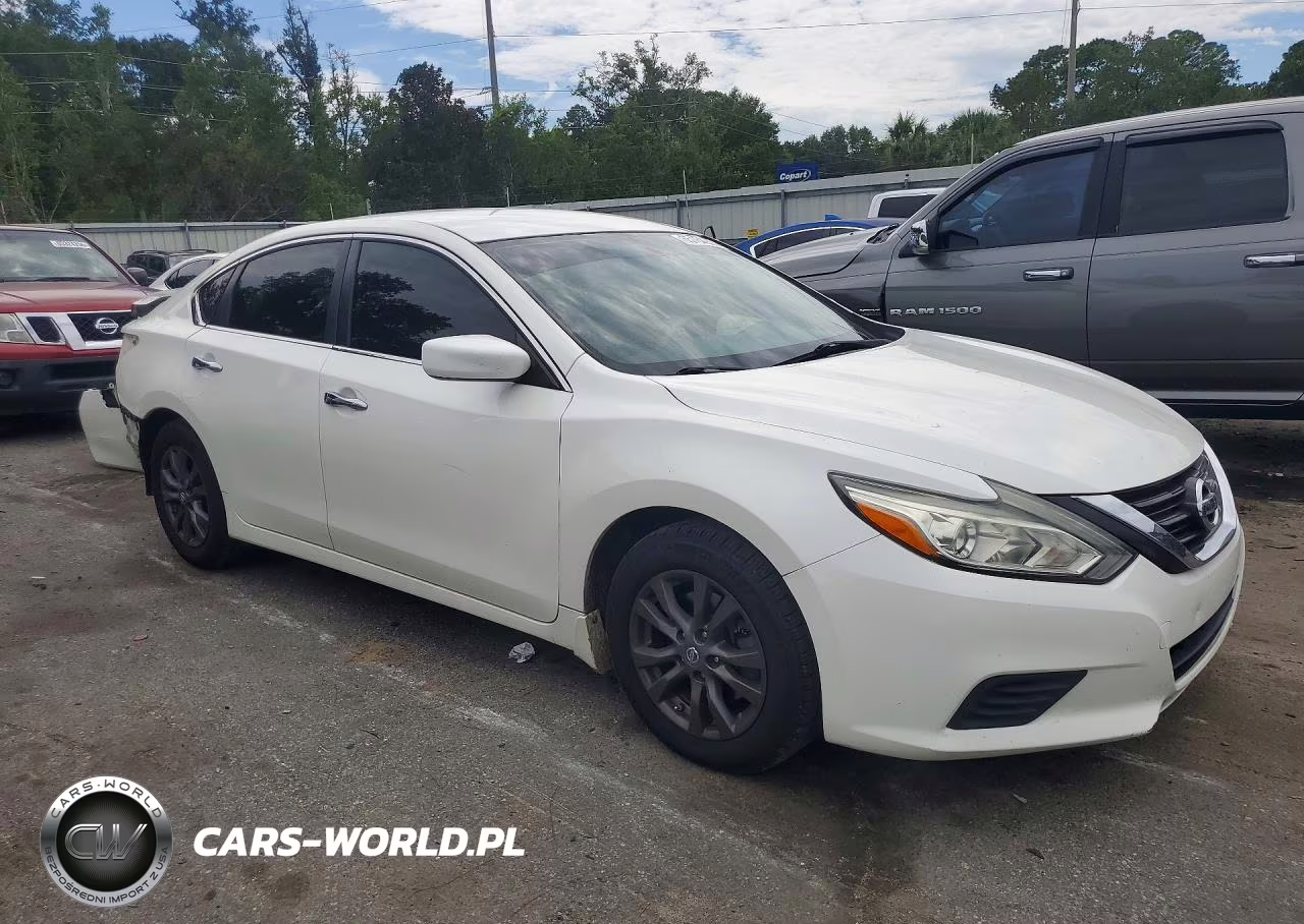 2017 Nissan Altima 2.5 S VIN:1N4AL3AP4HN326851 - 4
